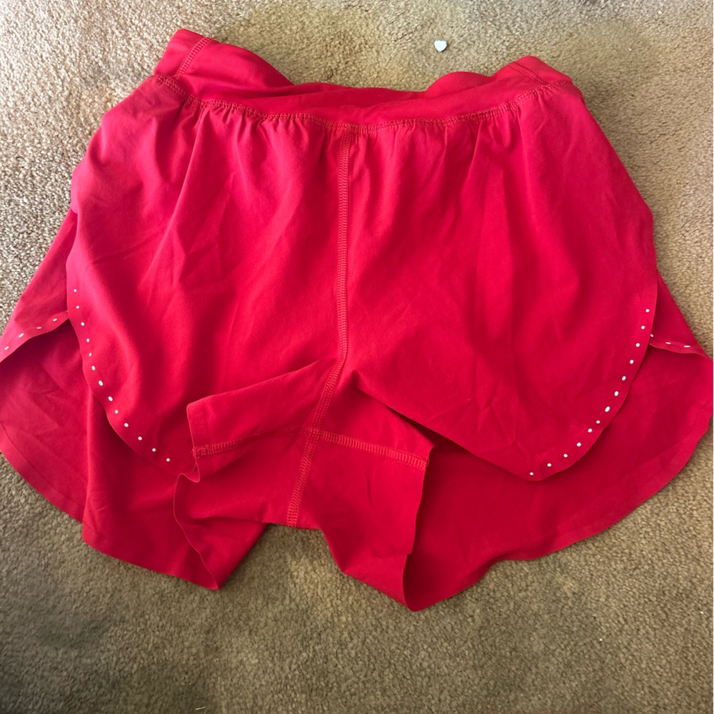 Red Lululemon Speed Up